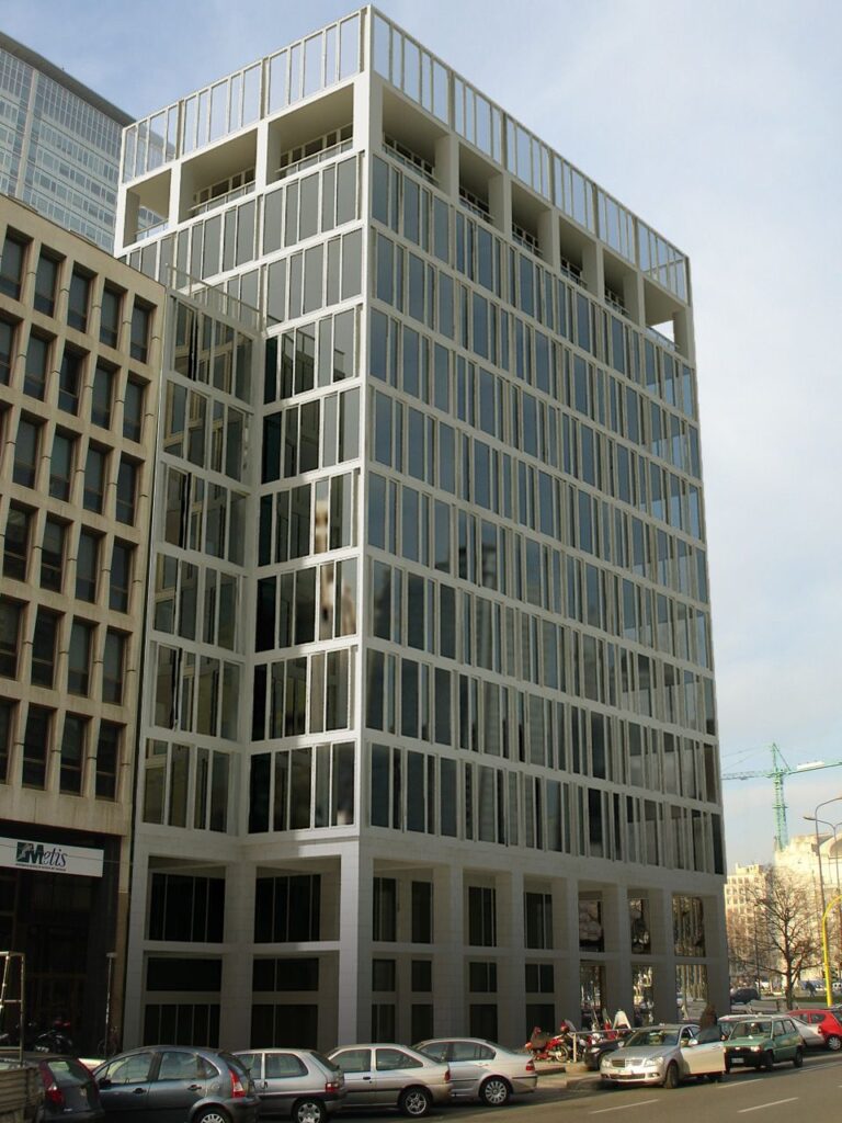 Commercial 3D rendering of the Office Building - Stazione Centrale Milan glazed with natural light in its interior environments